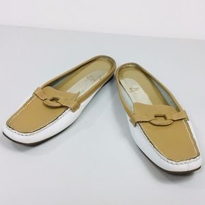 Lifestride white and tan mules SZ 9.5